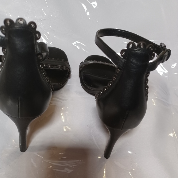 Michael Kors Shoes - Picture 3 of 3